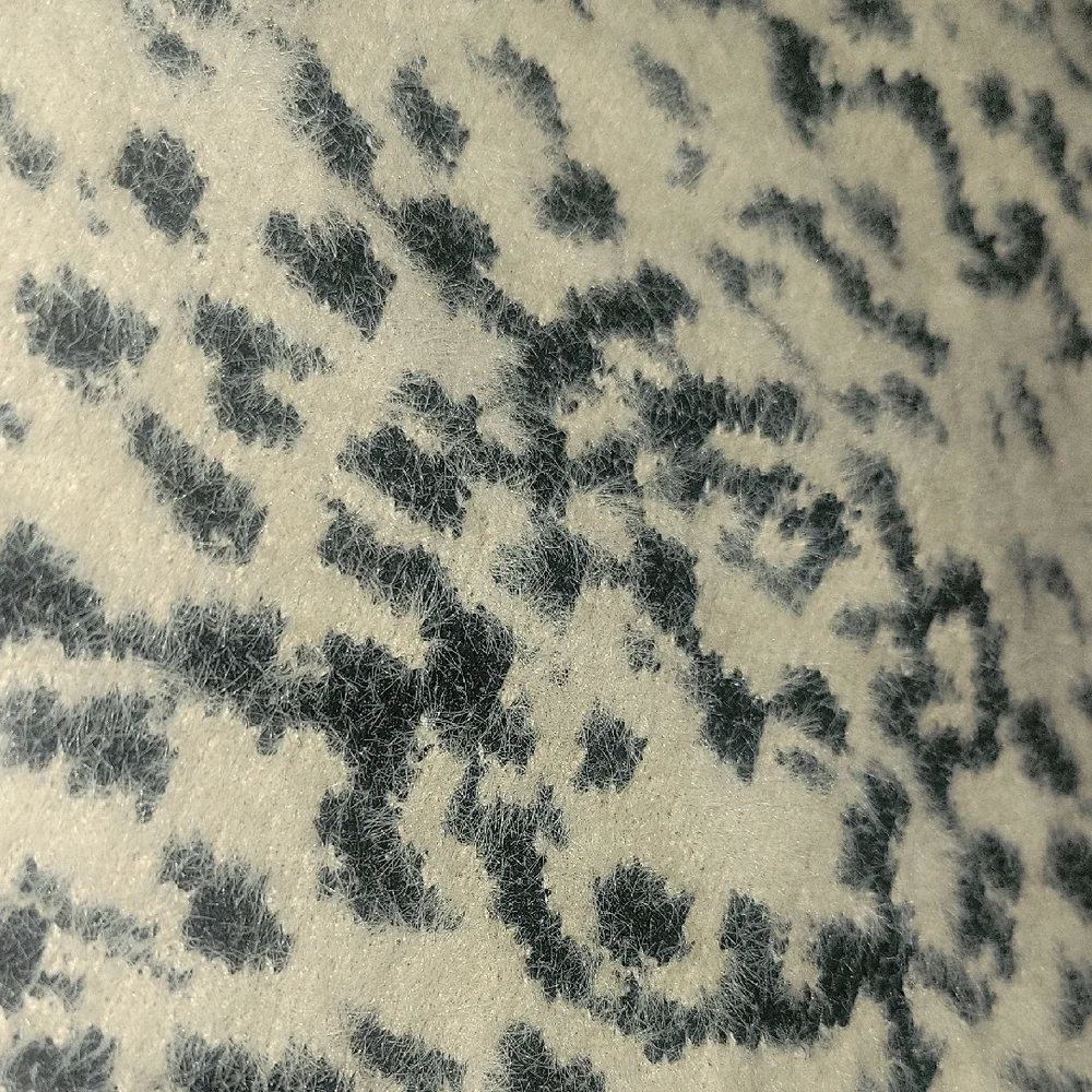 Beige and Black Patterned Rug - Picture 5 of 5